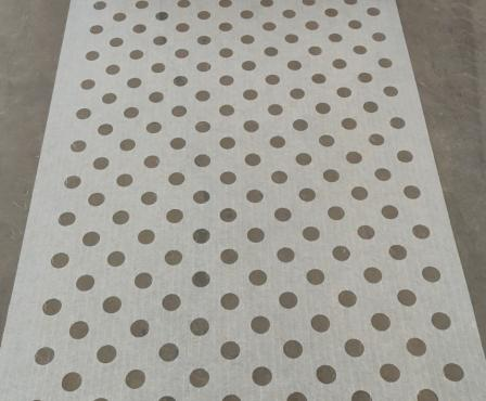High Moisture-Proof Perforated Fiberglass Mat